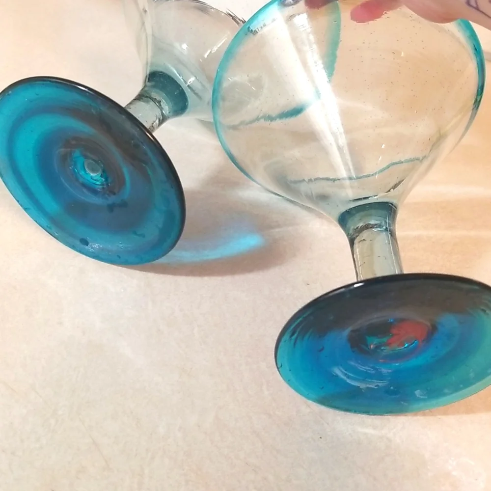 COPY Hand Blown Martini Or Margarita Set of 2 Glasses With Aqua Rim